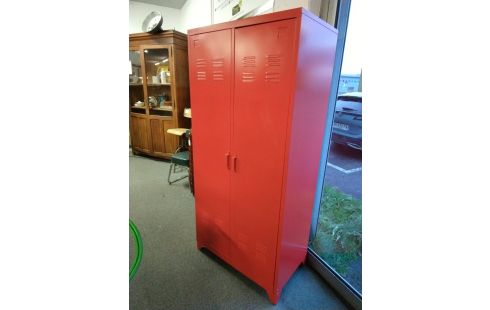 ARMOIRE METAL ROUGE
