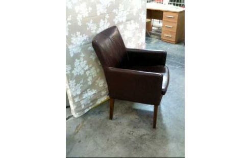 STUHL M.ARML. BRAUN LEDEROPTIK <SCHNIEDER>