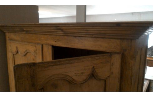 PENDERIE PIN ANCIEN 2 PORTES