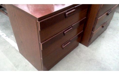 CHIFFONNIER 3 TIROIRS ANNEES 70, , BOIS LOOK L UNITE