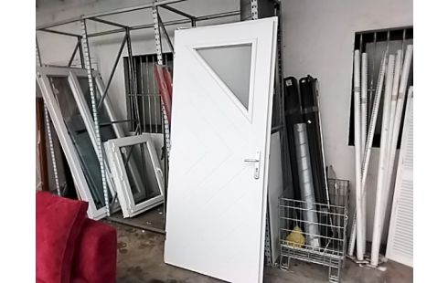 PORTE D’ENTRÉE + CLEF  CREMONE A CHANGER