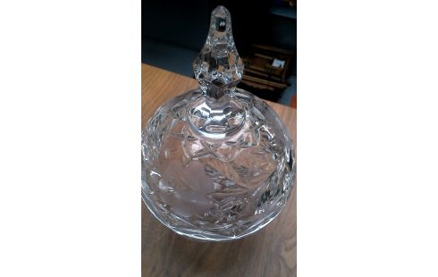 JARRÓN CON TAPA CRISTAL