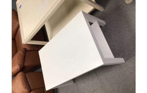 TABLE BASSE IKEA BLANCHE