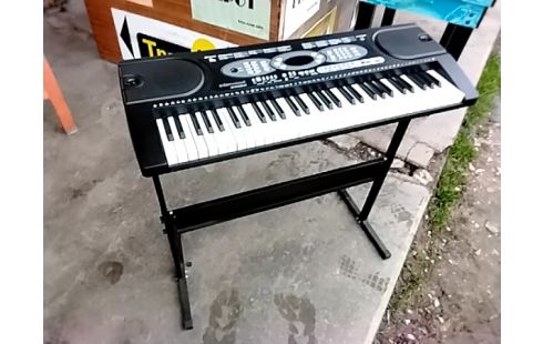 PIANO EDENWOOD + ACC RES