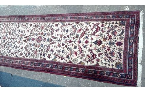 TAPIS DE COULOIR LAINE ROUGE