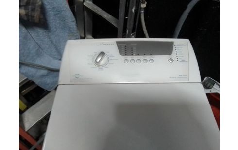 LAVE LINGE ARTHUR MARTIN 900 TOURS/MIN 5KG