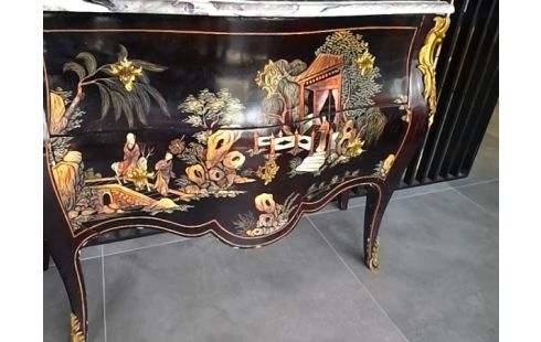 COMMODE ST LOUIS XV BOIS LAQUE GARNITURE BRONZE DORE MARBRE SARRANCOLIN XXEME SIECLE