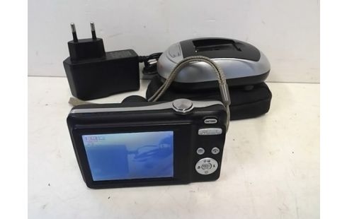 APPAREIL PHOTO FUJIFILM 14 MPX (AVEC SACOCHE ET CHARGEUR)