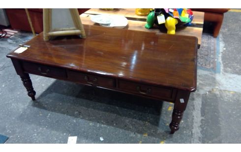 TABLE RECTANGULAIRE EN MERISIER