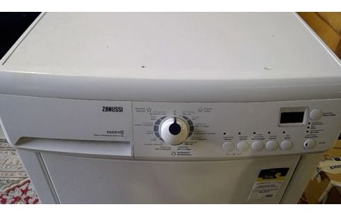 SECHOIR A LINGE CONDENSATION ZANUSSI