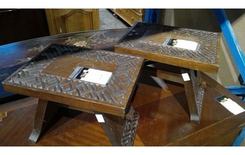 ZITBANKUITEINDE HOUT GEBEELDHOUWD AFRIKAANS