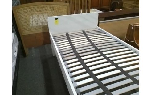 LIT BOIS BLANC 90X200 AVEC SOMMIER A LATTES