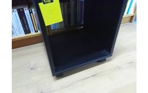CUBE DE RANGEMENT NOIR SUR ROULETTES
