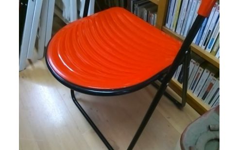 CHAISE PLIANTE ROUGE