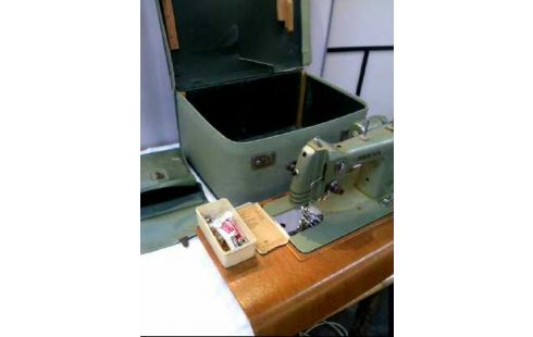 NÄHMASCHINE PHOENIX 381 GRÜN GETEST.