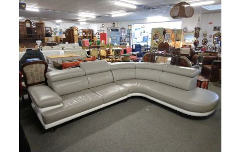 SALON D'ANGLE GRIS BLANC COUTURE ABÎMÉE