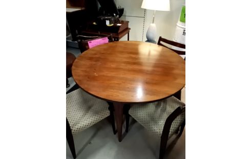 TABLE RONDE VINTAGE ALLONGÉS INTÉGRÉES