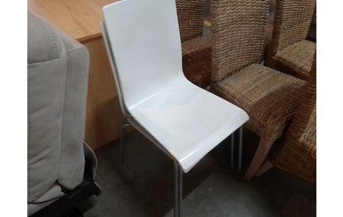 CHAISE BLANCHE LA PAIRE