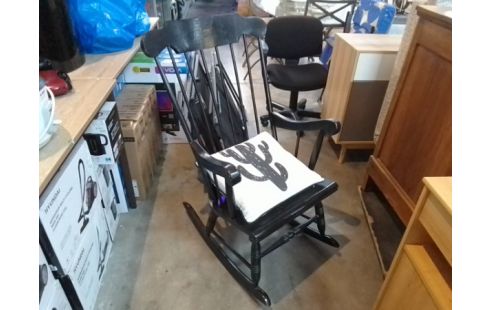 ROCKING CHAIR NOIR EN L'ETAT + COUSSIN