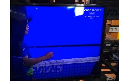 TELEVISEUR TECHWOOD 100CM AVEC TELECOMMANDE TNT HD