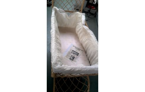 BERCEAU ROTIN VINTAGE