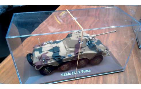 OBJETO DECORACIÓN, , COCHE PUMA