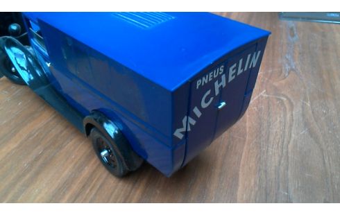 DECO-OBJECT AUTO BLAUW