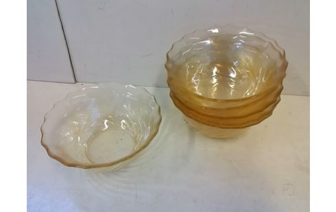 LOT DE 6 COUPELLES A DESSERT