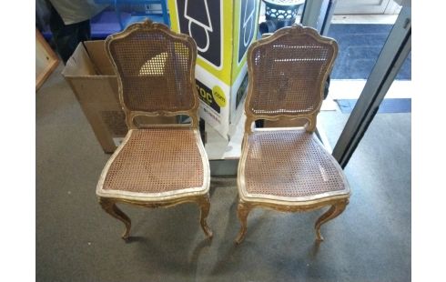 CHAISE LA PAIRE A RESTAURER