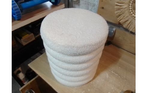POUF CÔTELÉ BLANC