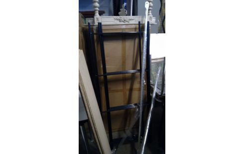 STELLING MET METALEN  POTEN