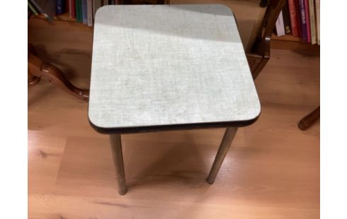 TABOURET FORMICA TURQUOISE
