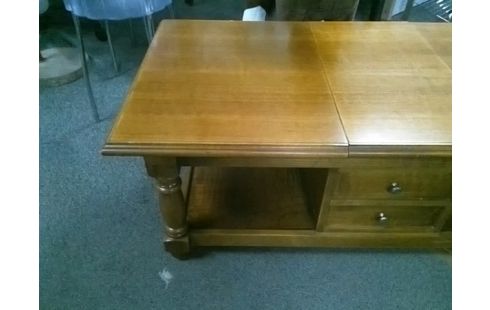 TABLE BASSE AVEC RANGEMENT