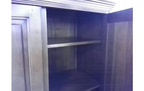 ARMOIRE 3P STYLE LOUIS PHILIPPE AVEC ETAGERE + 1 PENDERIE DOUBLE