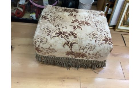 POUF A FRANGE