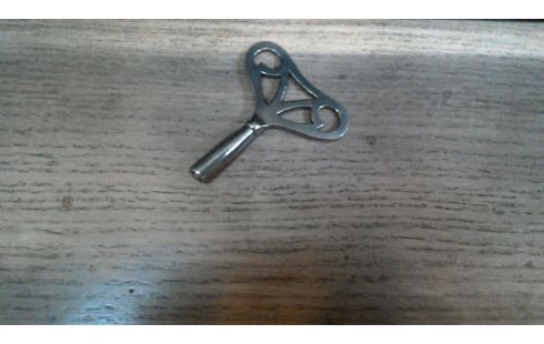 TAFELKLOK NEOCLAS GESL GLAS/SLTL