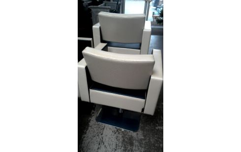 ARMSTOEL KAPSALON PIETRANERA/ITALY