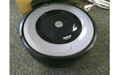 ASPIRATEUR ROBOT ROOMBA E5 AVEC BOITE