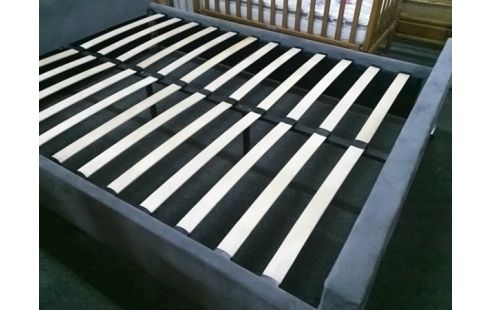 LIT PRESTIGE GRIS 140X190 AVEC LATTES (QLQSTACHES)