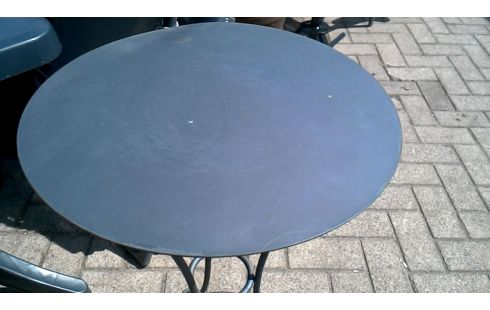 BIJZETTAFEL ROND IJZER ANTRACIET DRIEPOOT