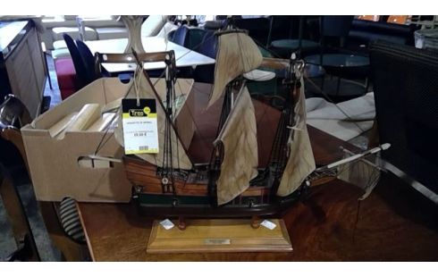 MAQUETTE DE BATEAU