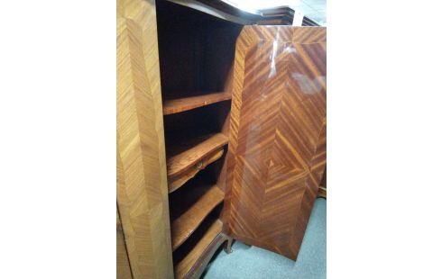 ARMOIRE STYLE LOUIS XV BOIS DE ROSE