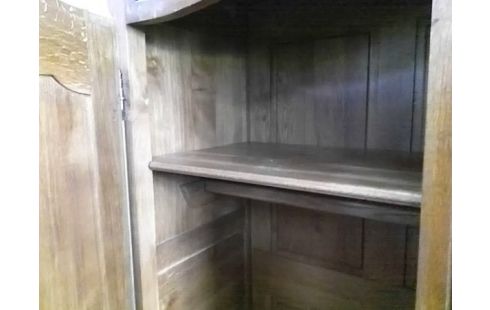 ARMOIRE 2P AVEC PENDERIE ET 3T
