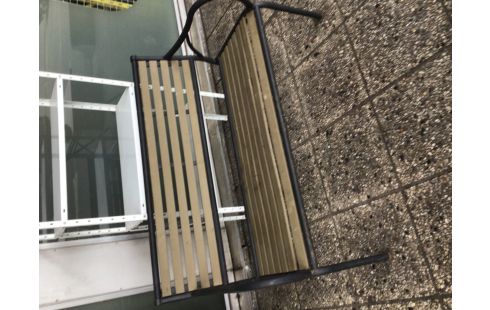 BANC EXTÉRIEUR EN ETAT