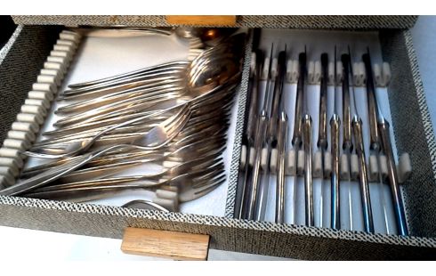 CUBIERTO PLATEADO, , COFRE