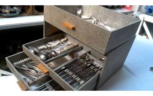 CUBIERTO PLATEADO, , COFRE