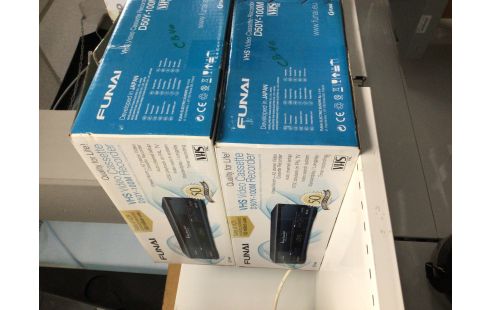 LECTEUR K7 VHS FUNAI