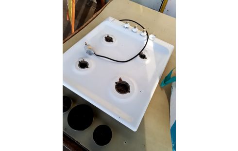 PLAQUE DE CUISSON GAZ DE VILLE + ACC RES