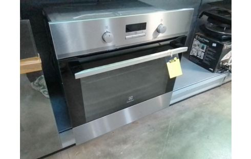 FOUR ENCASTRABLE CHROME ELECTROLUX