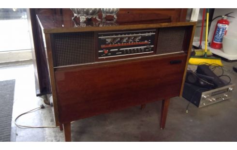 RADIOMEUBEL VINTAGE 